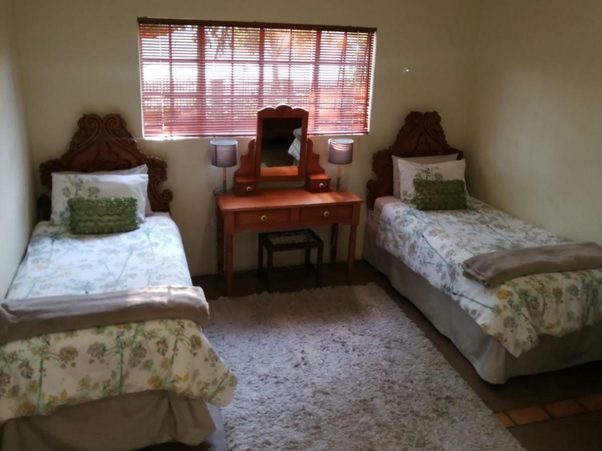 Macnut Bed And Breakfast Mbombela Eksteriør bilde